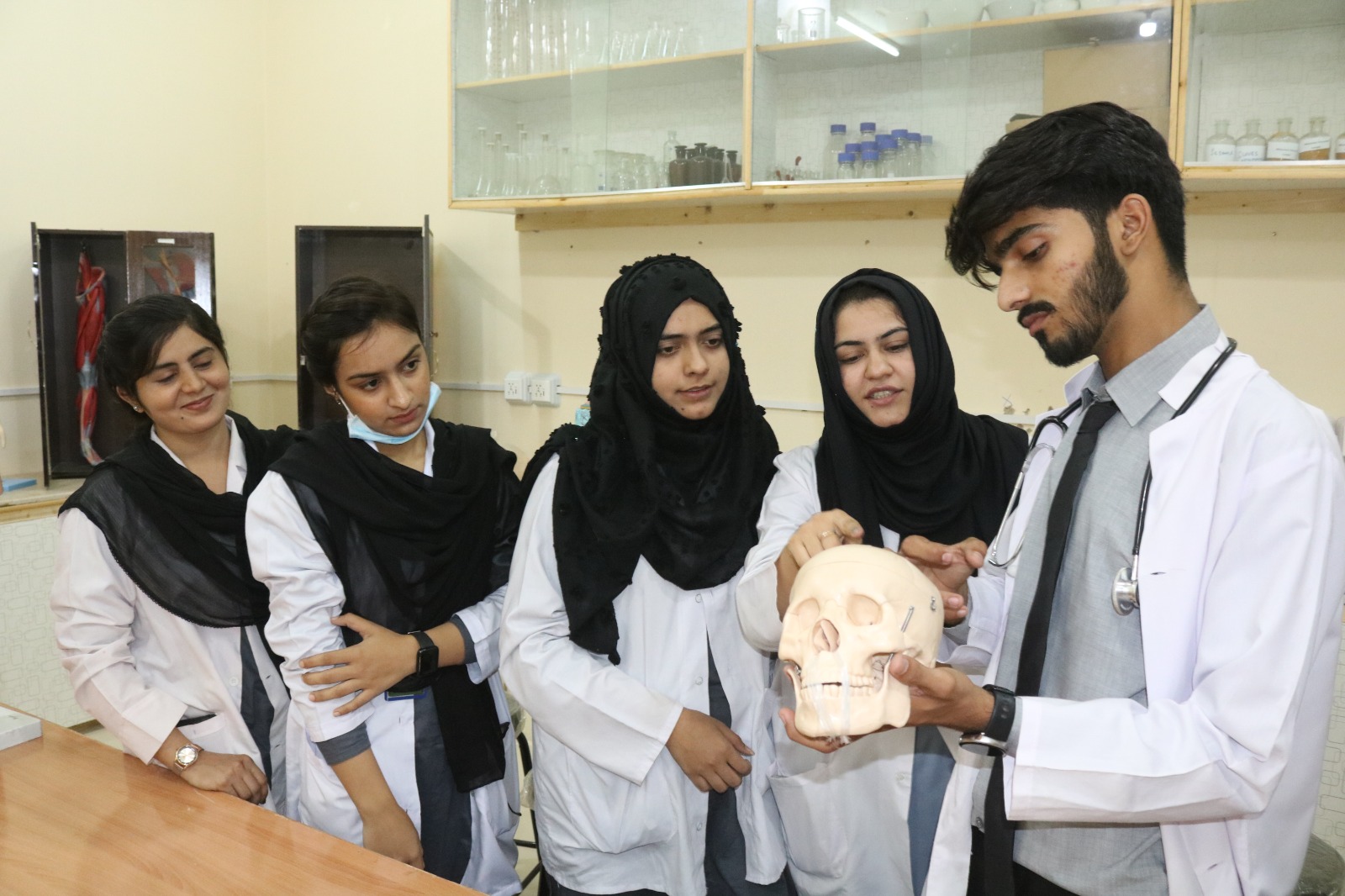 EduCareer Sindh Institute Students Anatomy Lab Picture