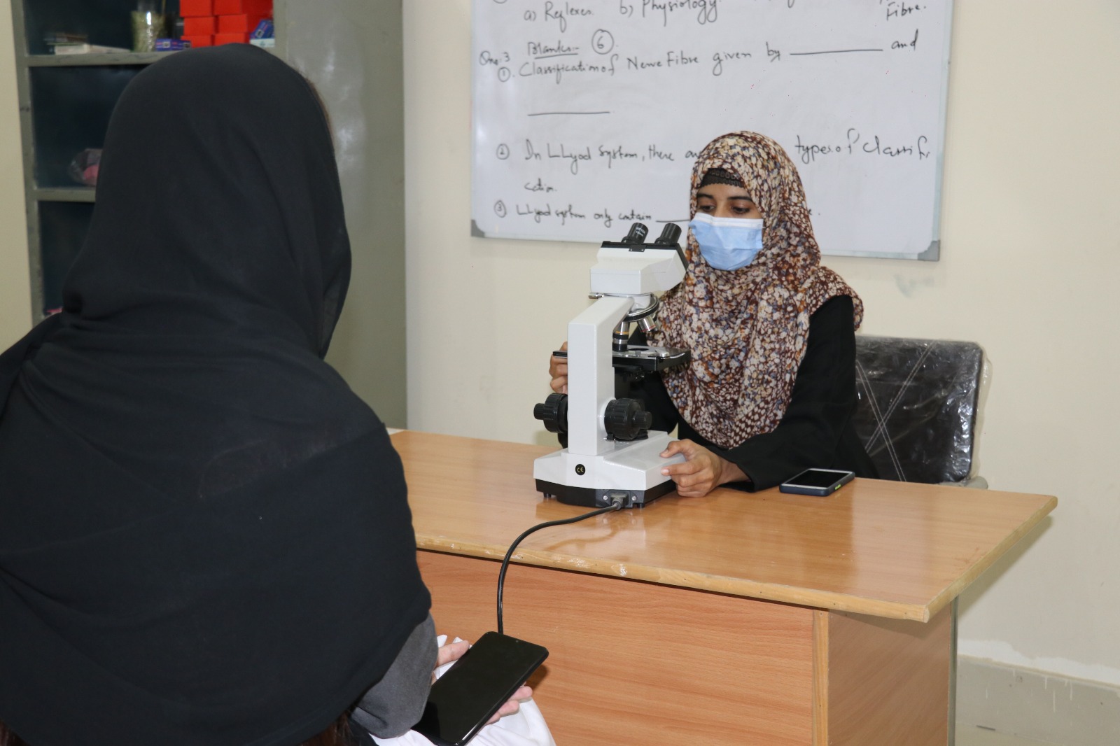 MIT-Teacher-Studnets-Doing-Practicle